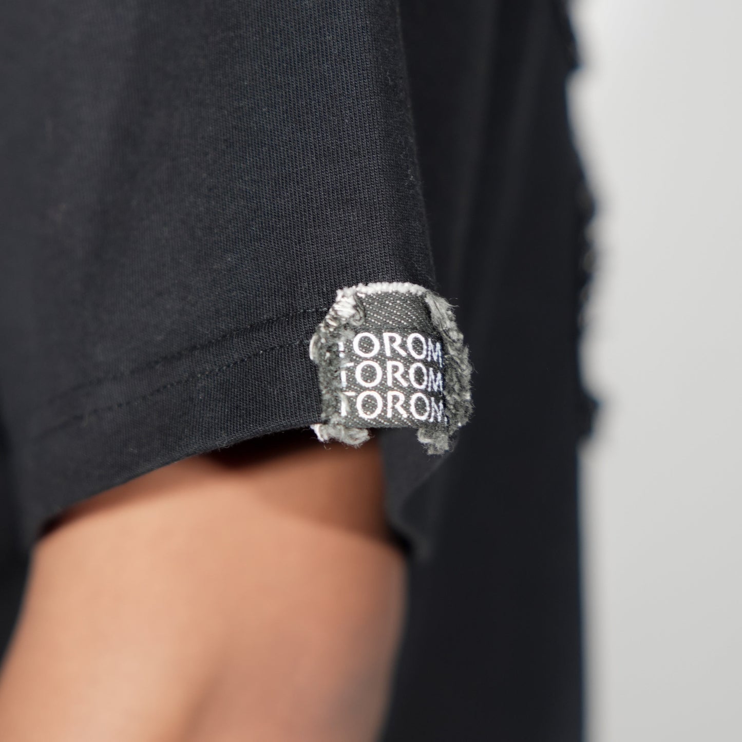 TOROM - TSHIRT BLACK